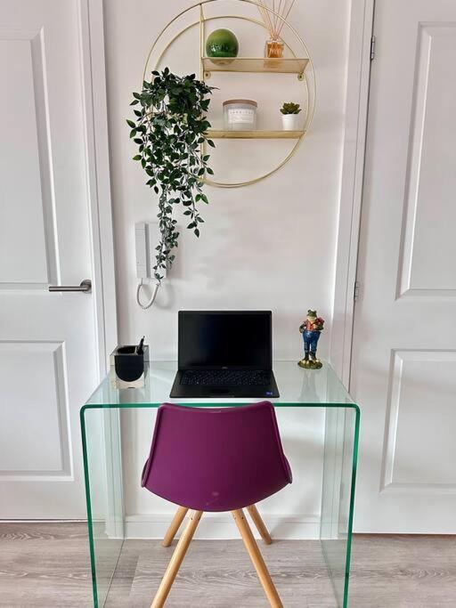 Central Derby Urban 2 Bedroom Flat - An Oasis Of Elegance! Free Parking And Wifi Suitable For Families And Professionals Extérieur photo