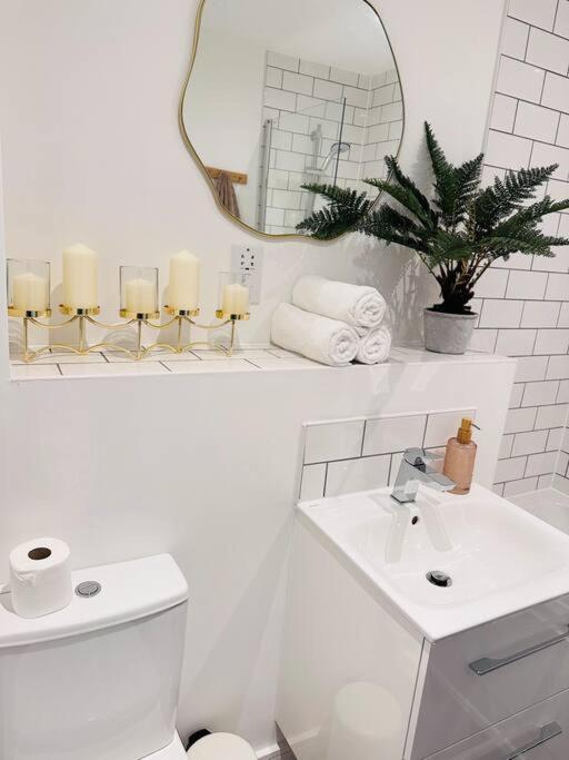 Central Derby Urban 2 Bedroom Flat - An Oasis Of Elegance! Free Parking And Wifi Suitable For Families And Professionals Extérieur photo
